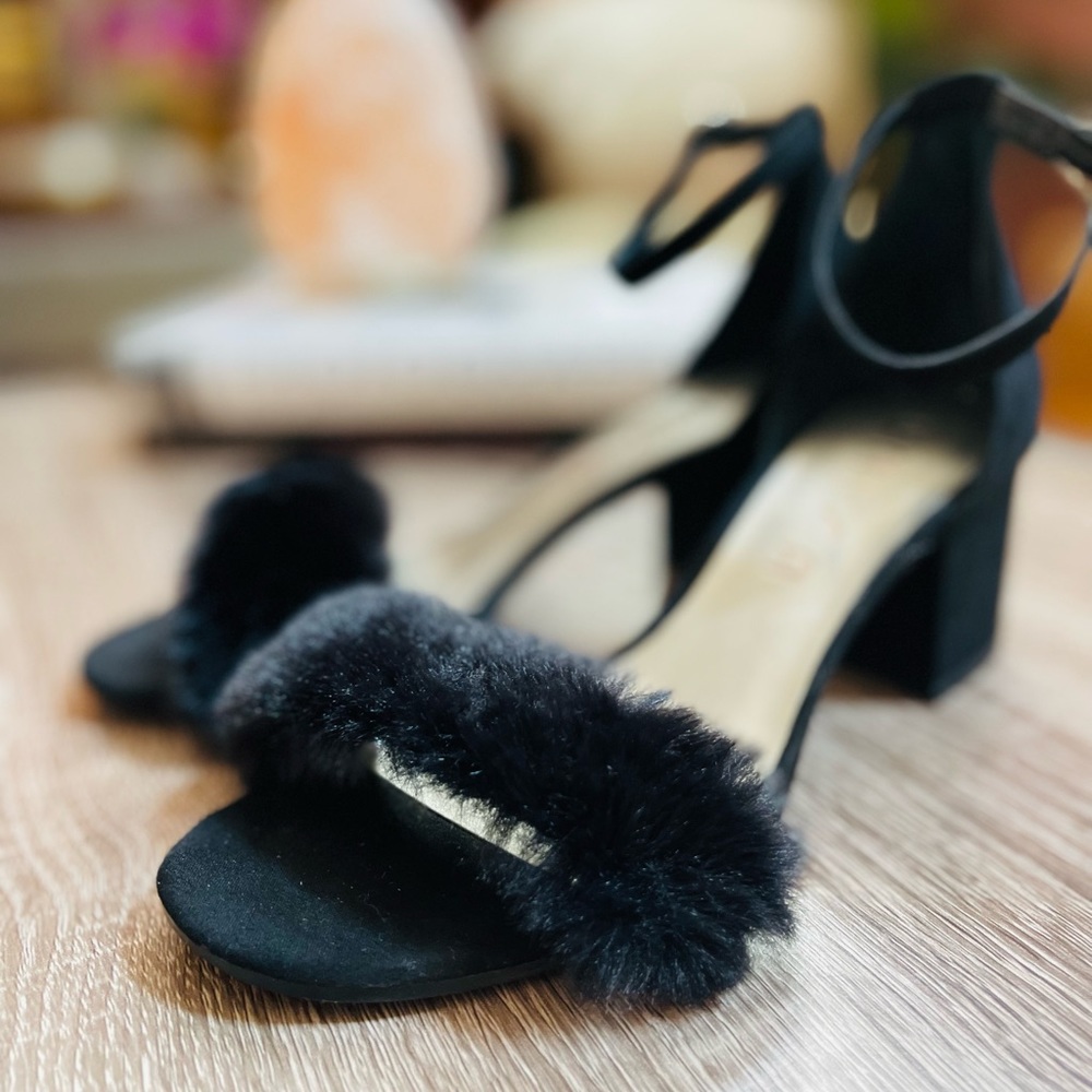 Unisa Black Heels